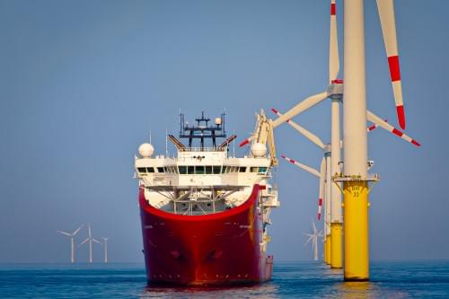 JobWave Offshore and Energy - Ship with windmills